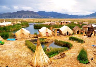 tour isla flotante de los uros (1)