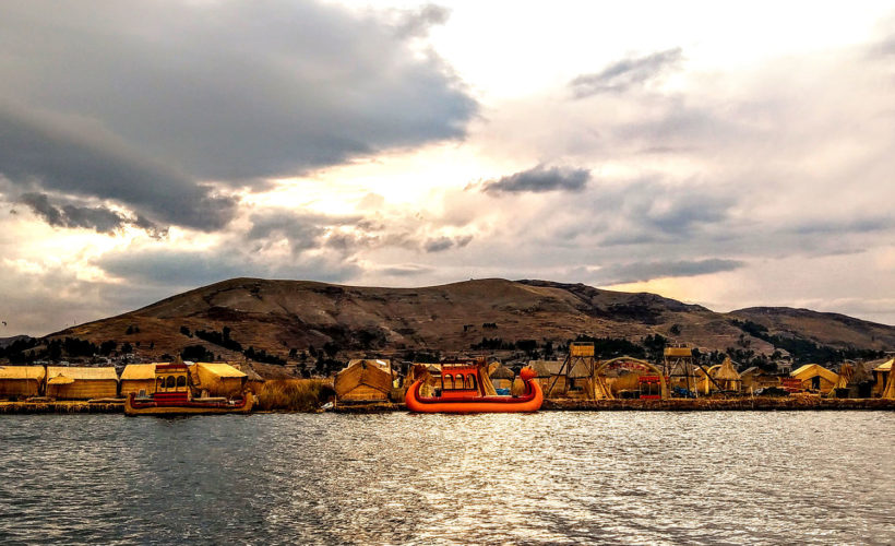 tour isla flotante de los uros (10)