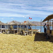 tour isla flotante de los uros (12)