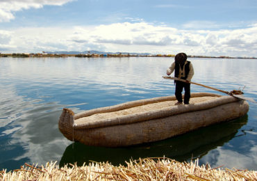 tour isla flotante de los uros (2)