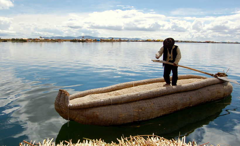 tour isla flotante de los uros (2)